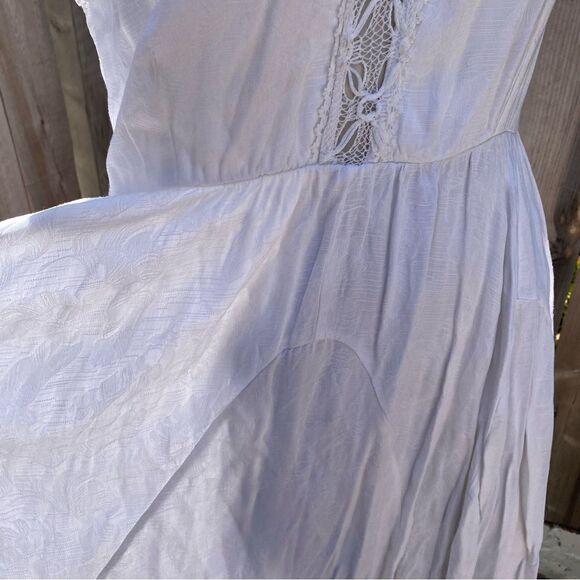 Free People White Lace Crochet Neckline Fiesta Mini Flowy dress size medium - Picture 13 of 16